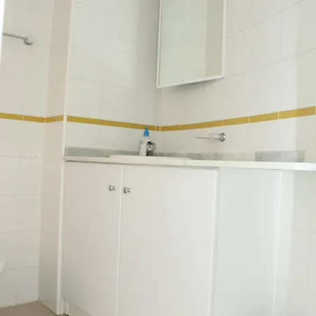 Inviting 2 Bedroom *