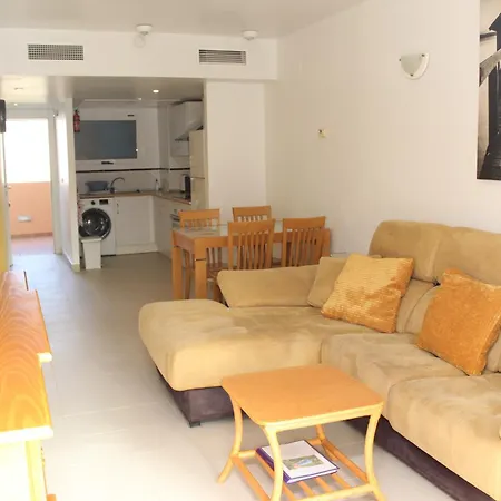 Apartment Inviting 2 Bedroom Alicante